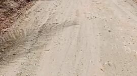 ‎Warga Parit Guntong Ucapkan Terima Kasih, Perbaikan Jalan Mulai Terlihat Meski Sementara